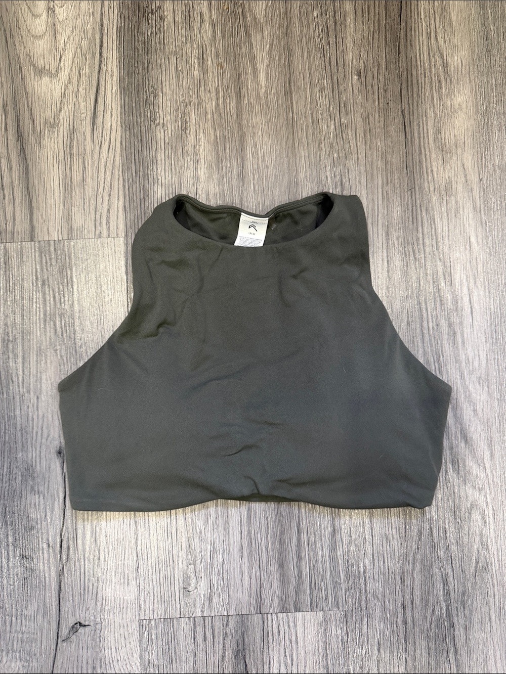 Oner Active soft motion High-Neck Crop Top in Dark Olive Green